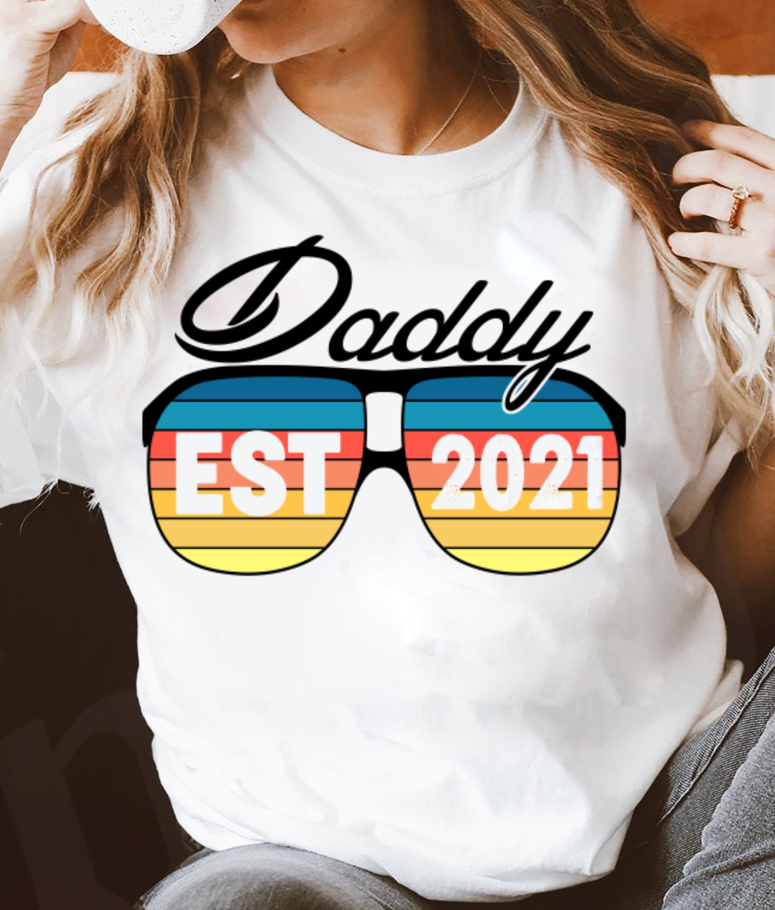 Best Gift For Father's Day, Daddy Shirt, Shirt For Dad, Daddy EST 2021 Vintage Sunglasses Unisex T-Shirt