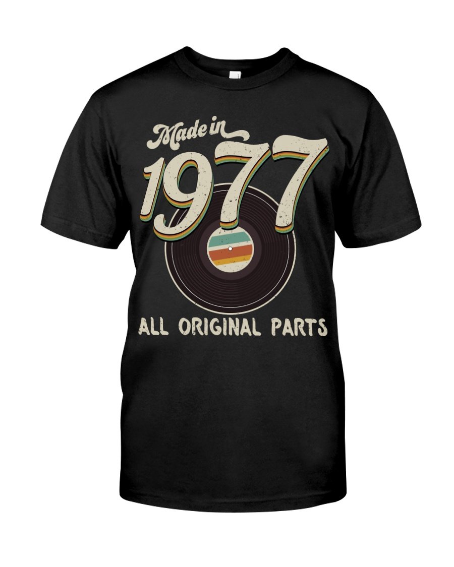 Vintage 1977 Shirt, 1977 Birthday Shirt, Birthday Gift Idea, Made In 1977 Unisex T-Shirt KM0405