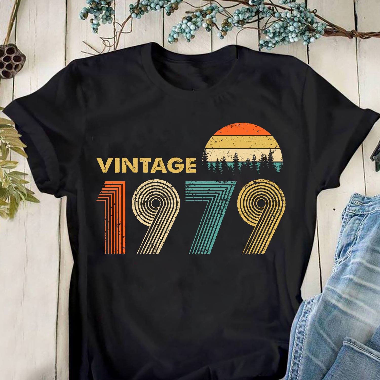 Vintage 1979, Birthday Gifts Idea, Gift For Her For Him Unisex T-Shirt KM0704