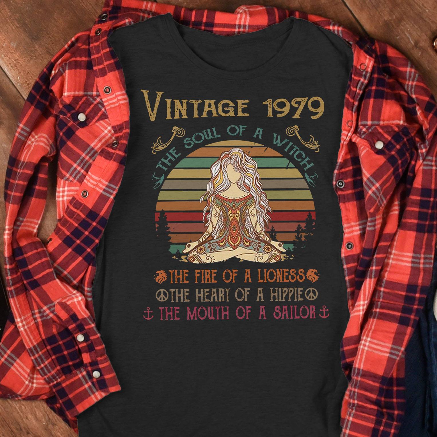 Vintage 1979, The Soul Of A Witch, Birthday Gifts Idea, Gift For Her For Him Unisex T-Shirt KM0704