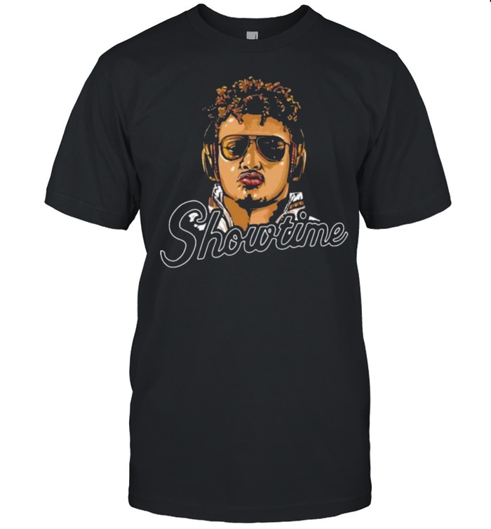 Kansas City Chiefs Patrick Mahomes Ii Showtime Shirt, Tshirt, Hoodie,  Sweatshirt, Long Sleeve, Youth, funny shirts, gift shirts, Graphic Tee »  Cool Gifts for You - Mfamilygift