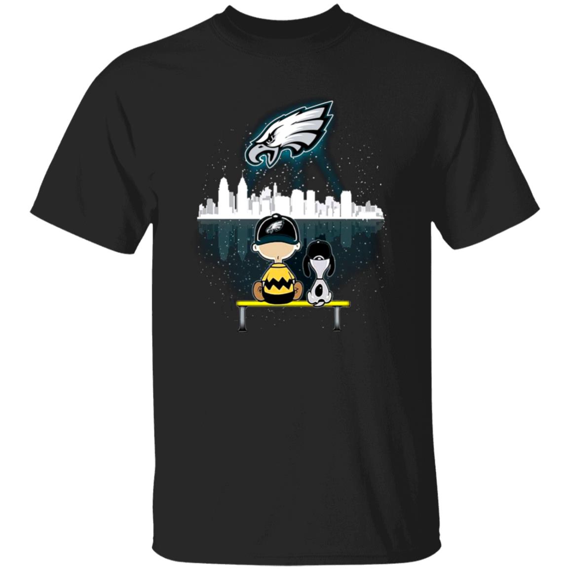 Mfamilygift Charlie Brown and Snoopy Dog Watching City Philadelphia Eagles T-Shirt Funny Shirts, Gift Shirts, Tshirt, Hoodie, Sweatshirt , Long Sleeve, Youth, Gra